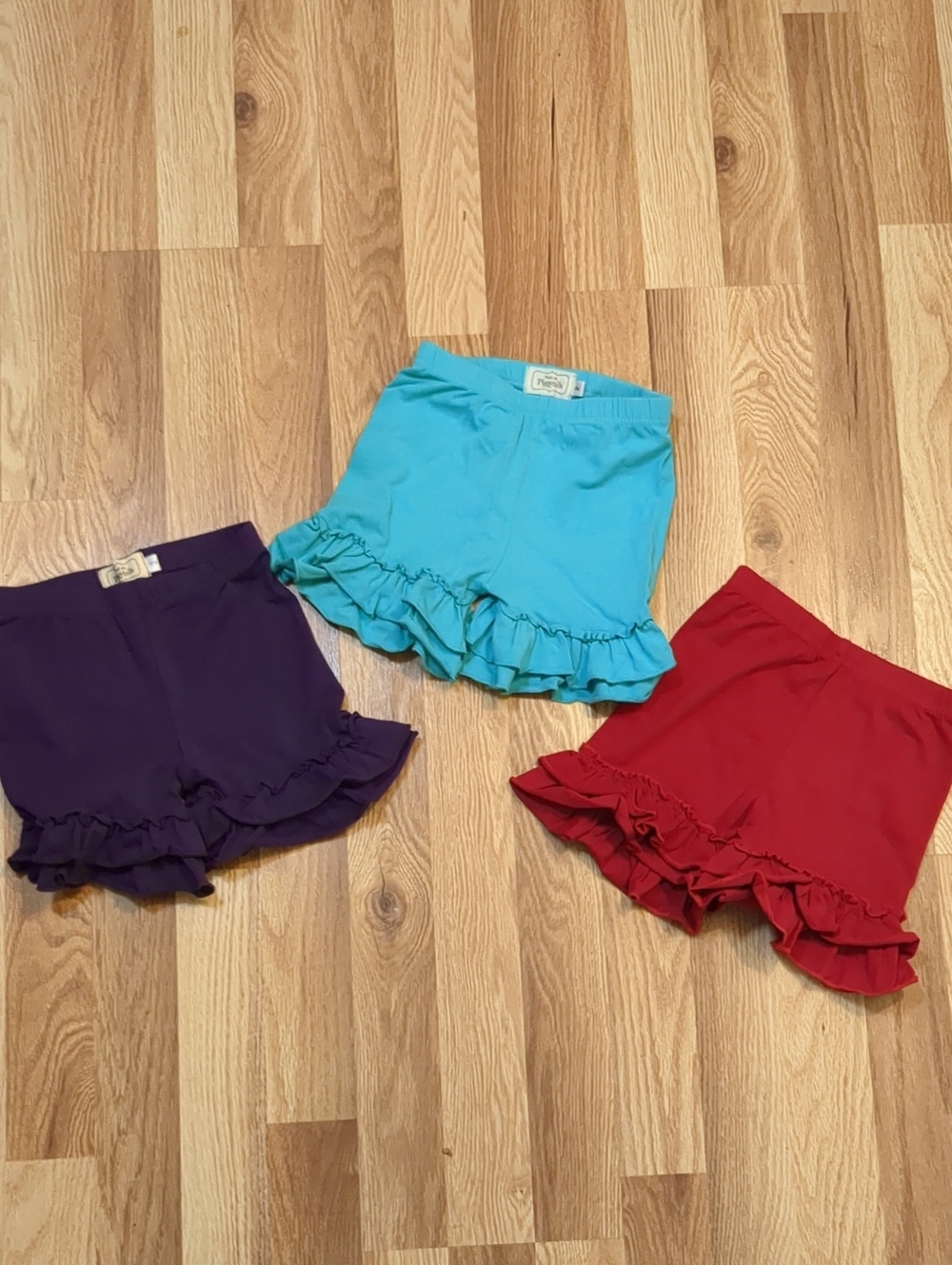 Pearls And Pigtails Girls' Ruffled Shorts — Turquoise & Purple